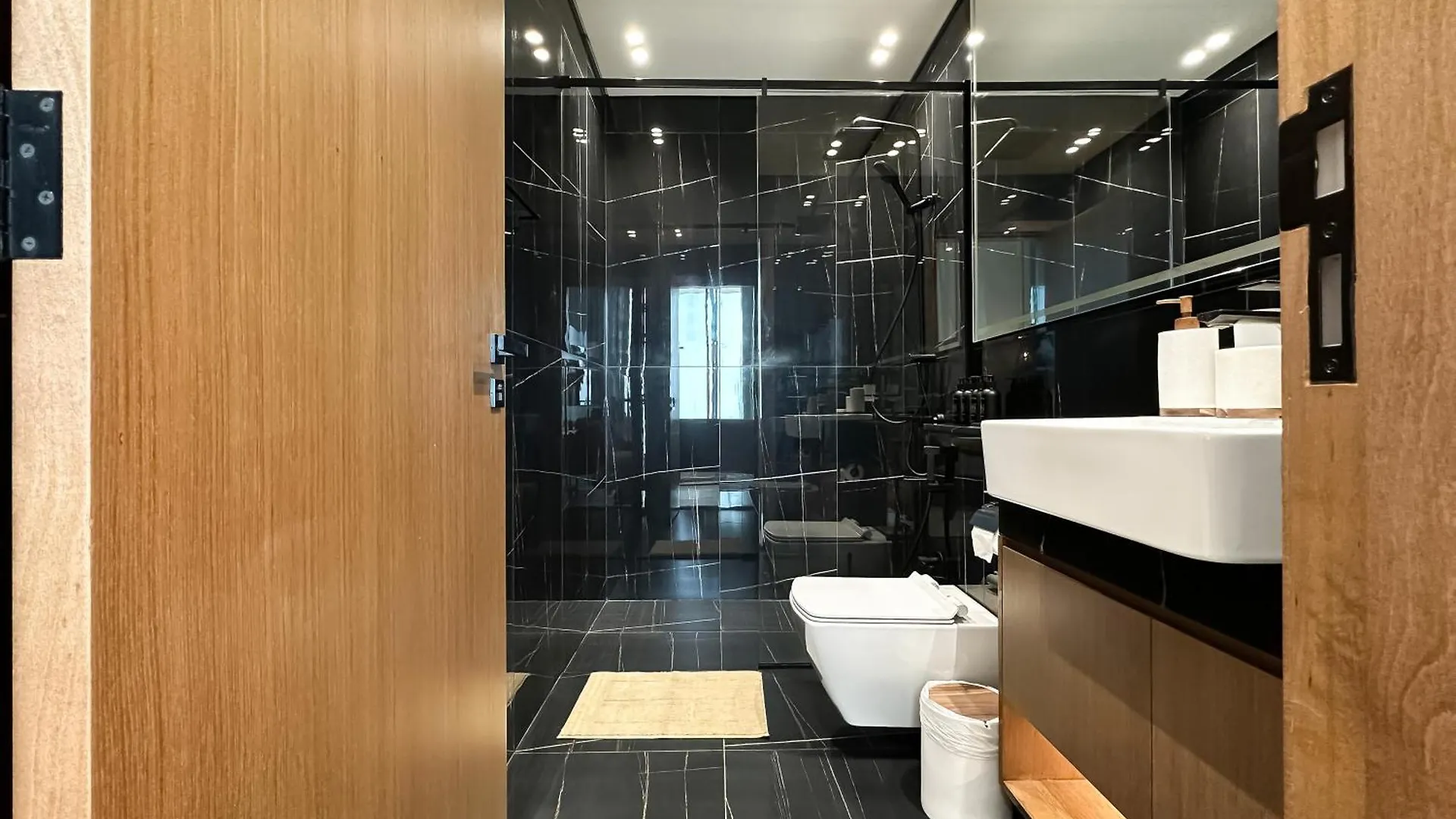 Appartamento Trophy-Brandnew Premium And Vibrant 1Br In Jvc Dubai