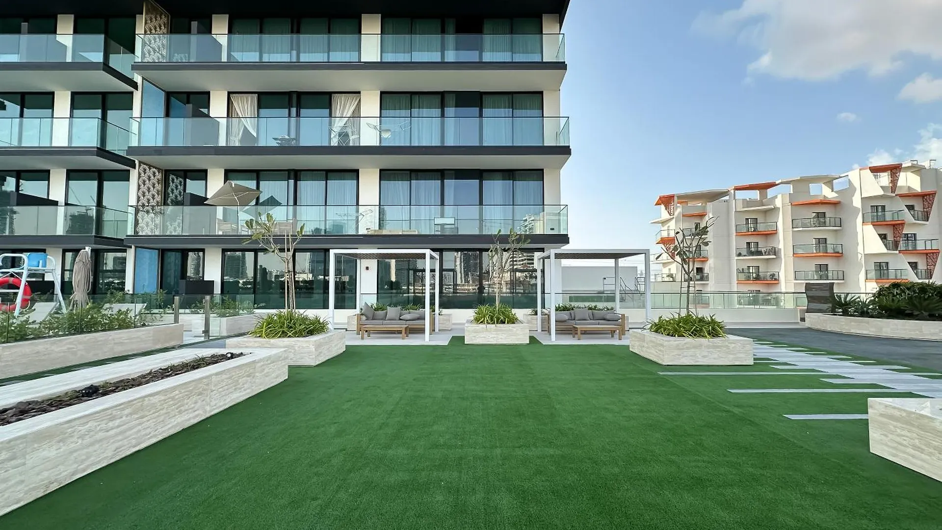 Appartamento Trophy-Brandnew Premium And Vibrant 1Br In Jvc Dubai Emirati Arabi Uniti