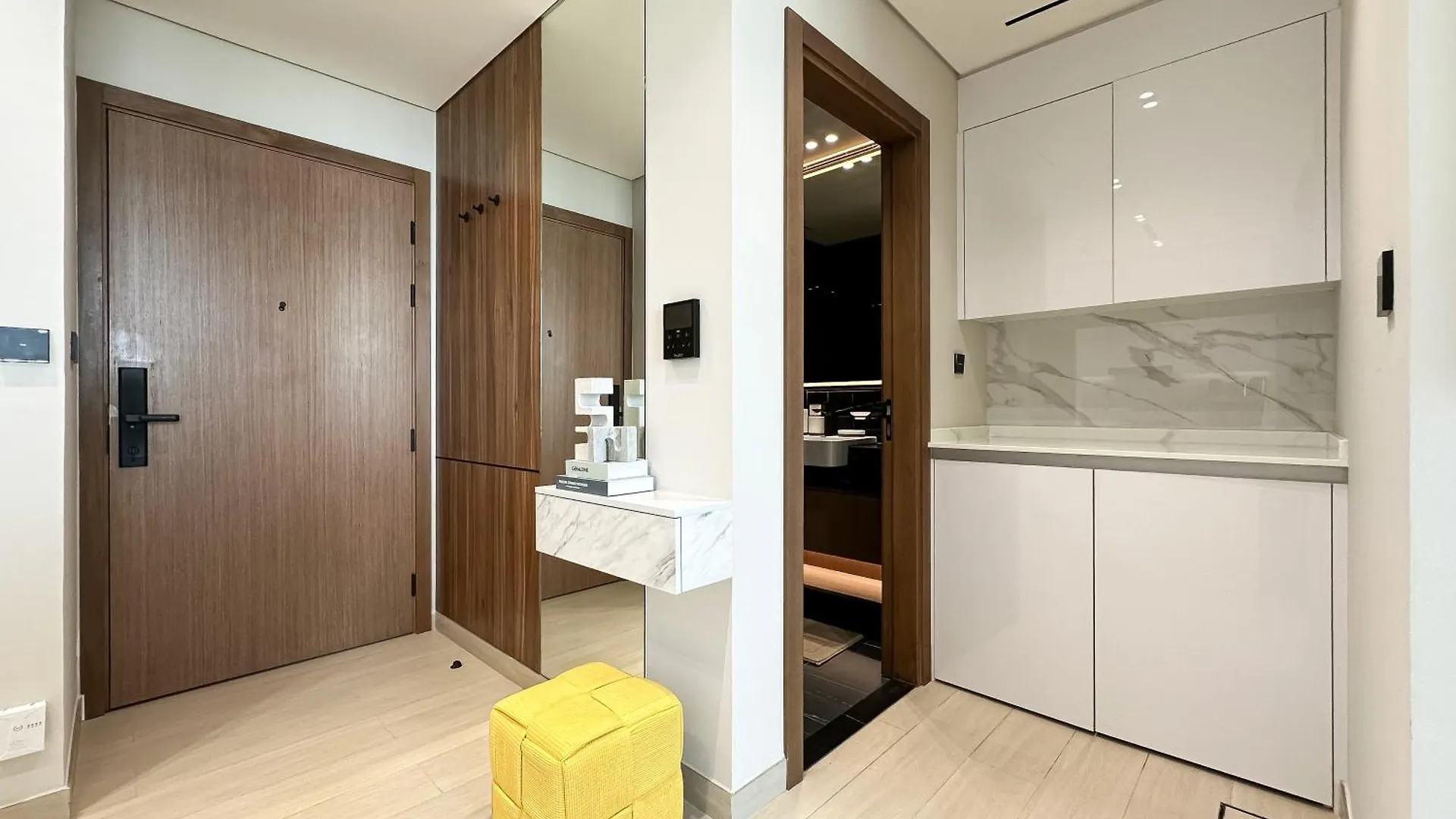 Appartamento Trophy-Brandnew Premium And Vibrant 1Br In Jvc Dubai Emirati Arabi Uniti